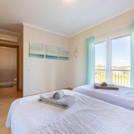 Your Algarve Private Pool 5 Min Walk To * בורגאו