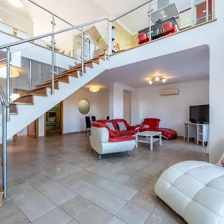 Your Algarve Private Pool 5 Min Walk To Villa
