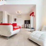 Your Algarve Private Pool 5 Min Walk To Вилла